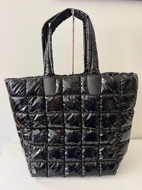 NWOT  VEE COLLECTIVE Large Tote Handbag Bag, Black Vinyl